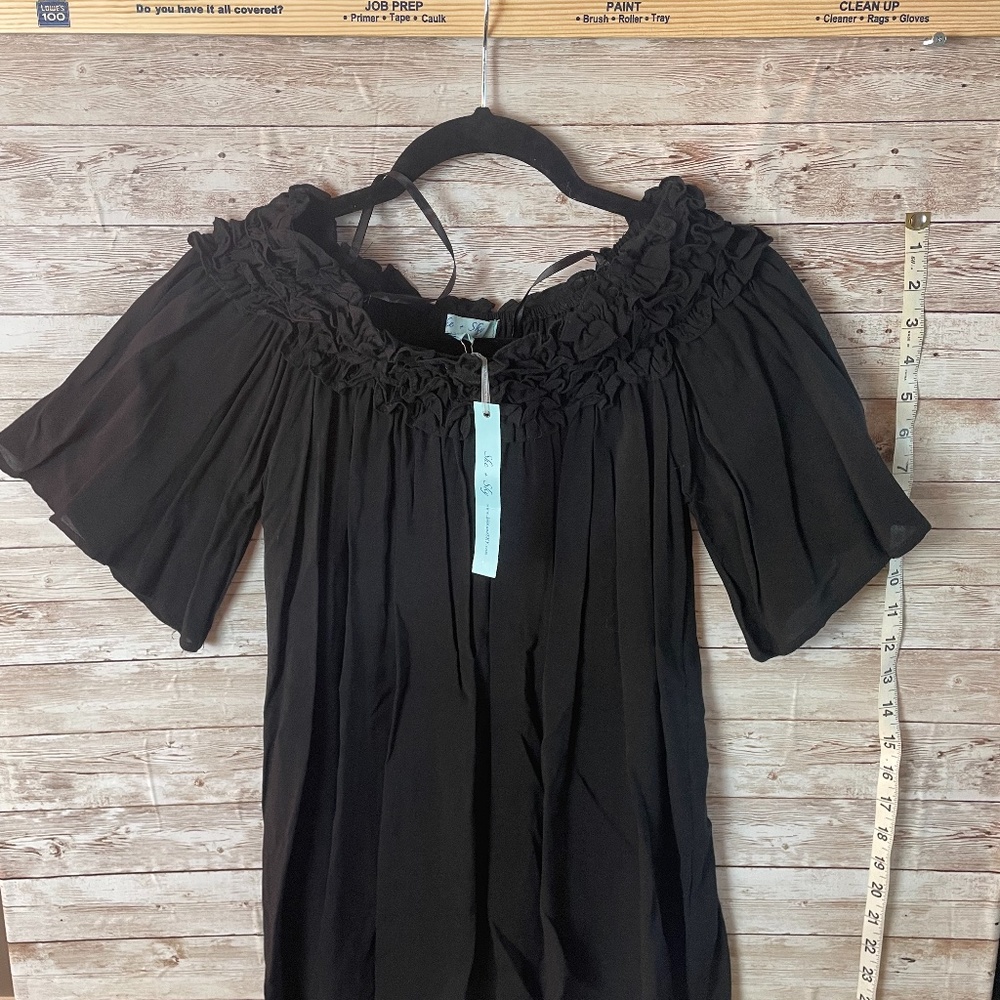 Black half sleeve blouse